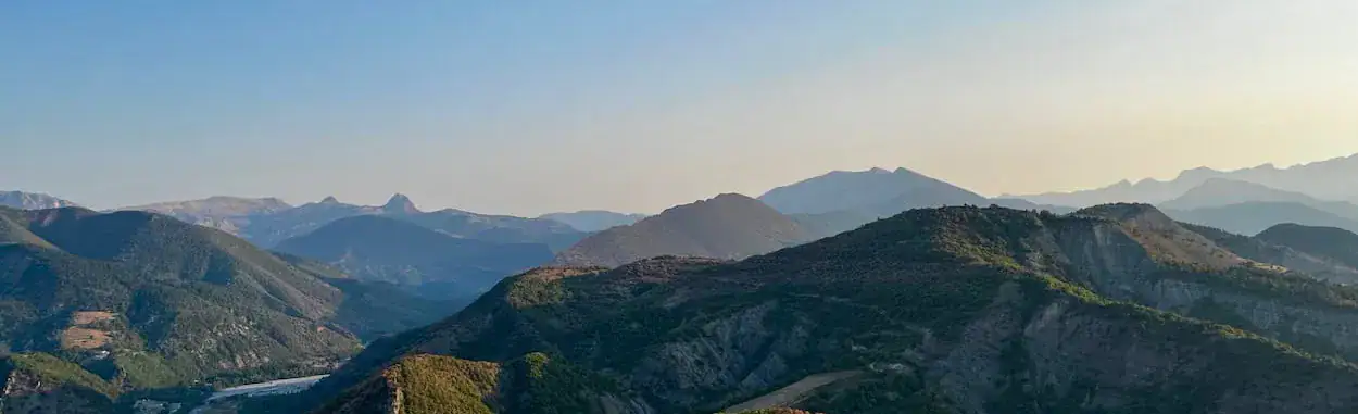 Survolez les Alpes en montgolfière